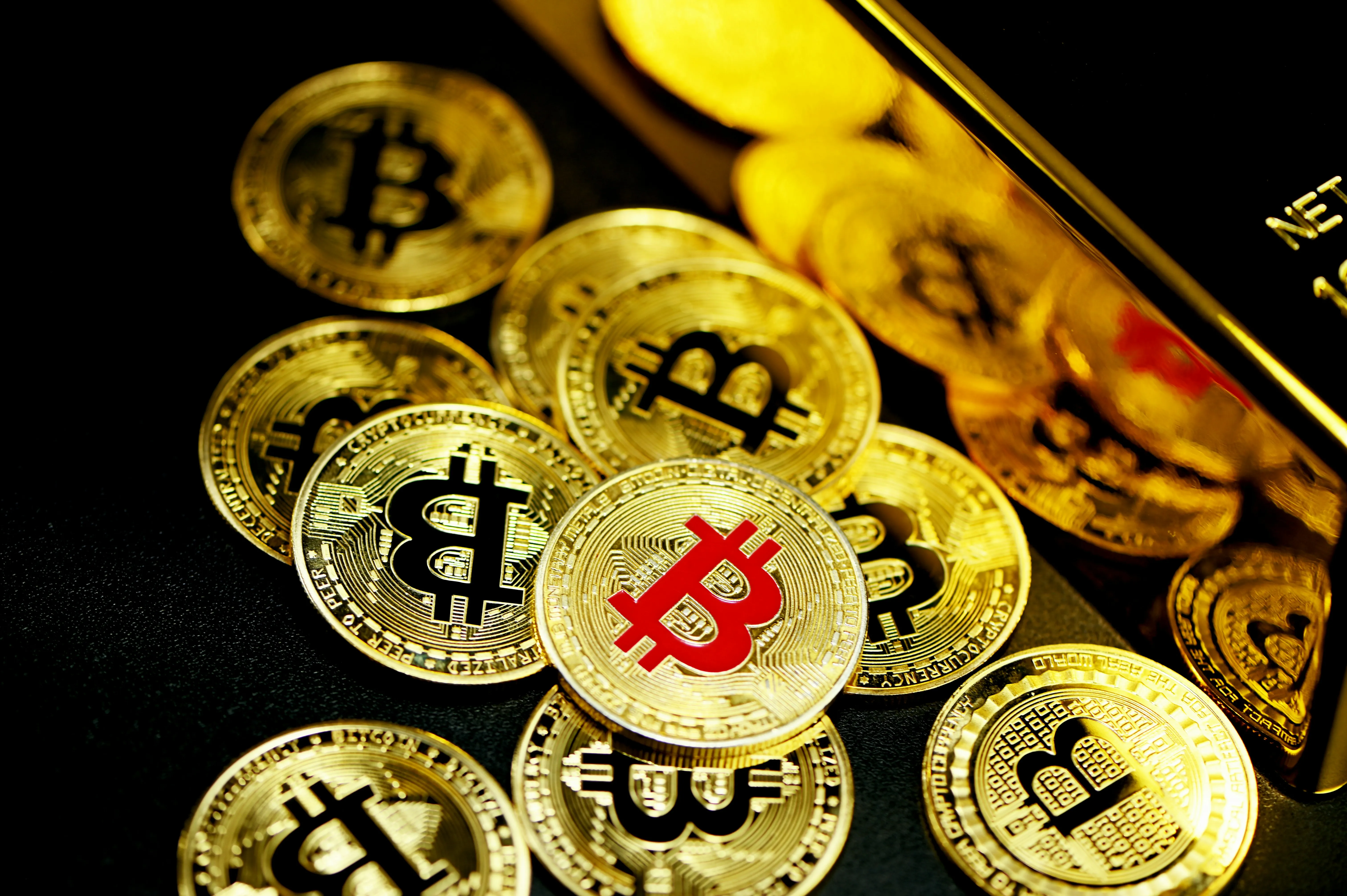 Hình ảnh thể hiện sự tăng trưởng và các cột mốc quan trọng trong lịch sử phát triển của hy88